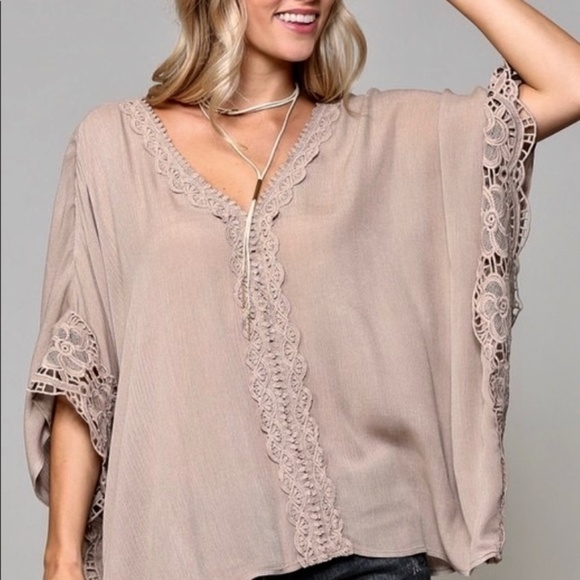 V-Neck Poncho Top w/Kimono Sleeves - Picture 4 of 5